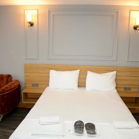 Waves Hotel Istanbul Exterior photo