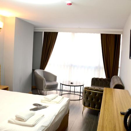 Waves Hotel Istanbul Exterior photo