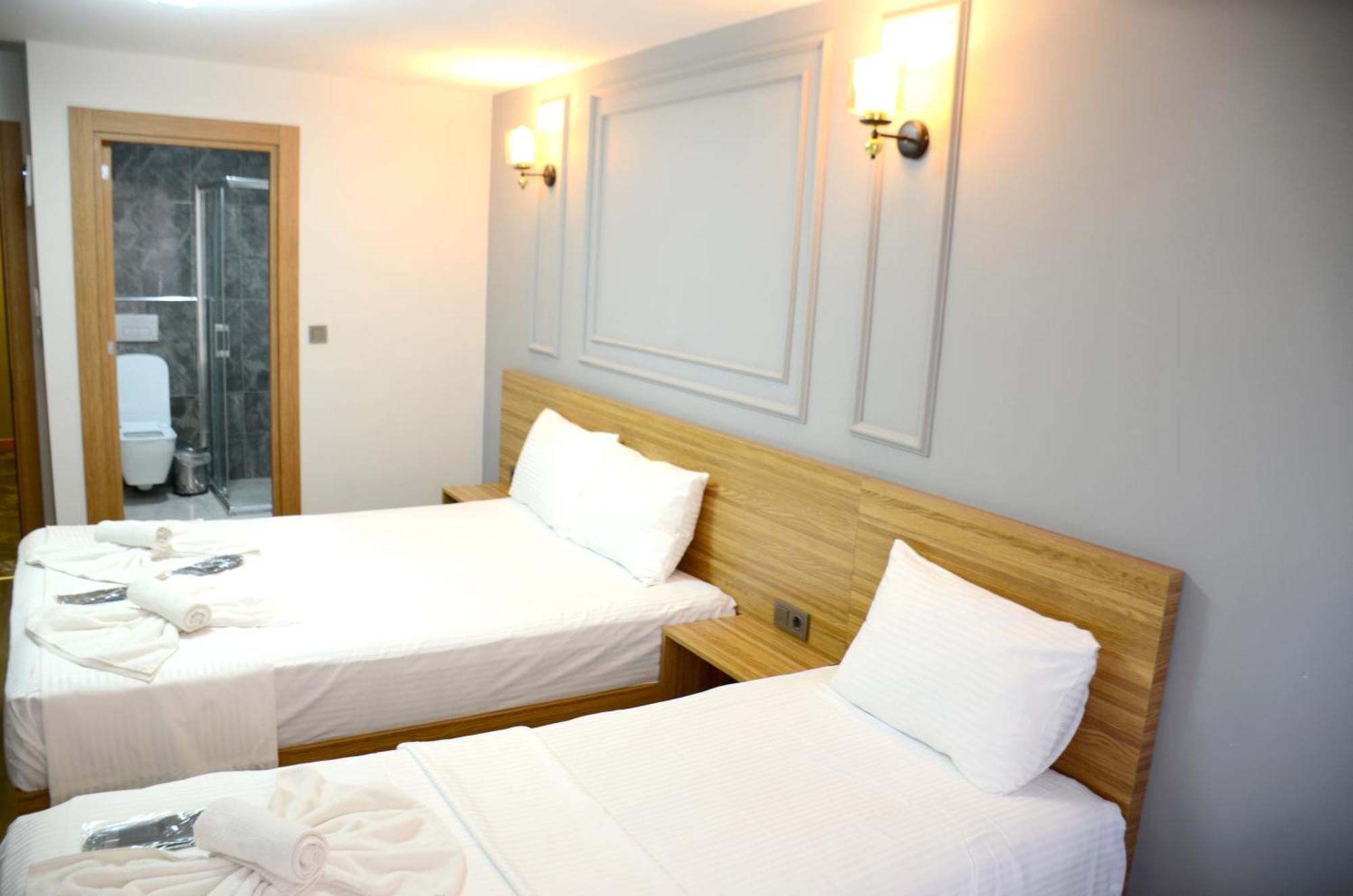 Waves Hotel Istanbul Exterior photo