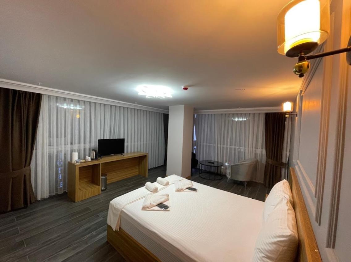 Waves Hotel Istanbul Exterior photo